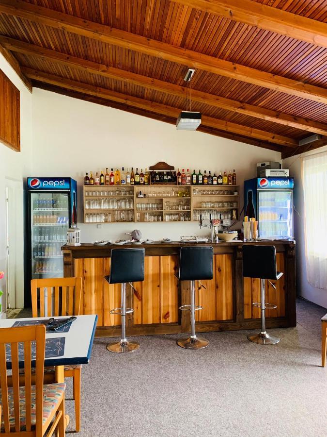 Penzion Tomy Na Plazi Hotel Frymburk Ngoại thất bức ảnh